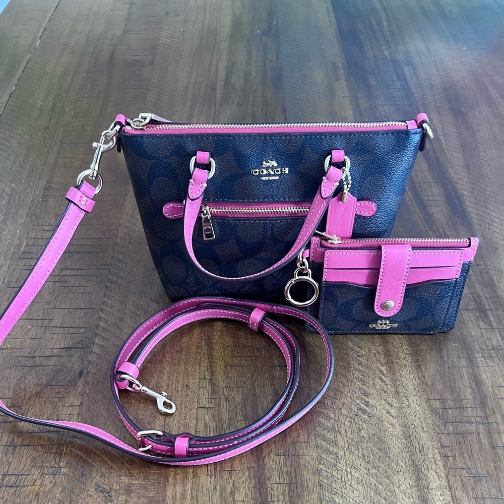 Authentic COACH Mini Gallery Crossbody with Matching Wallet in Signature Canvas